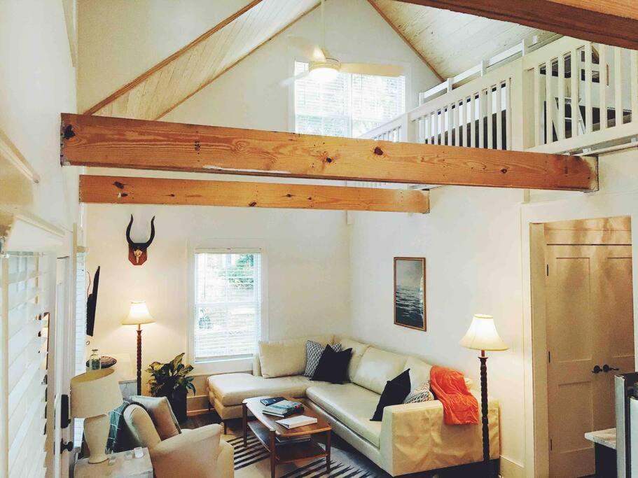 Liz Lane Cottage- Entire Guesthouse Charleston Bagian luar foto